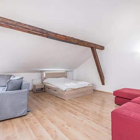 Apartamento Navratilova *